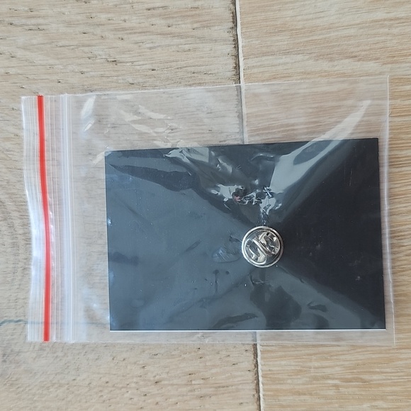 NWOT Jameson Black Barrel Pin - Picture 5 of 5